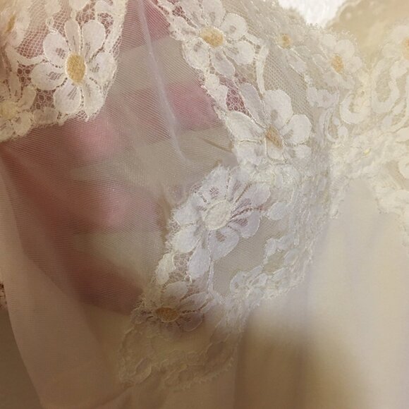 Vintage 60s 70s White Lace Daisy Full Slip  Anti Cling Crepe Sexy Slip Dress  (1 - Picture 10 of 14